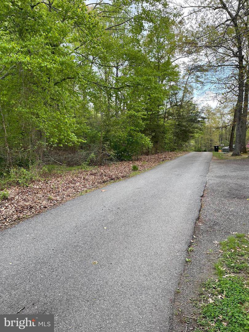 16228 Livingston Road - Photo 1