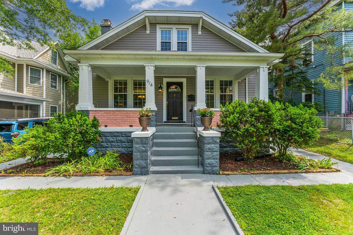 914 Sheridan Street - Photo 1