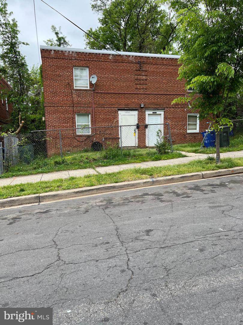 4244-4246 Foote Street - Photo 1