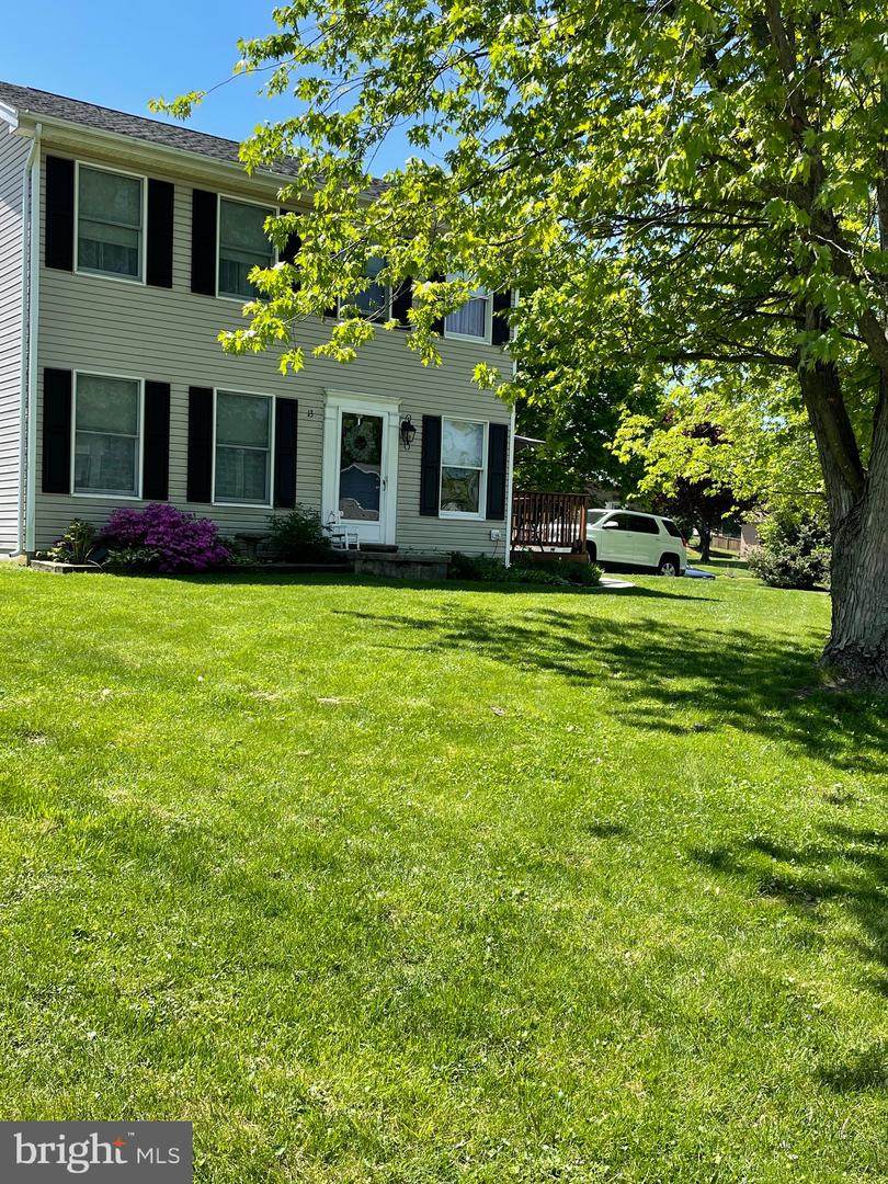 13 Cardinal Drive - Photo 1