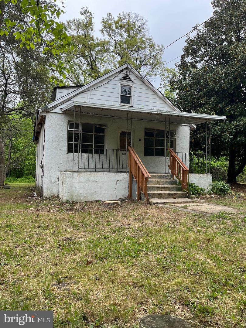 853 Mail Avenue - Photo 1