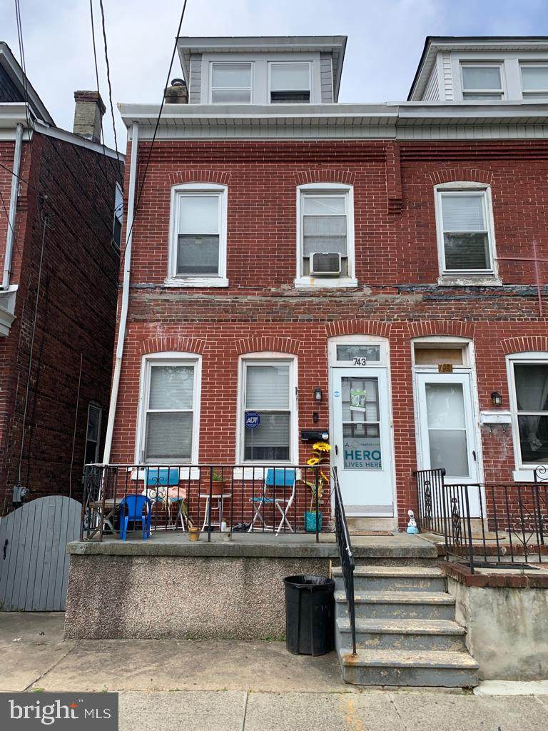 743 Franklin Street - Photo 1