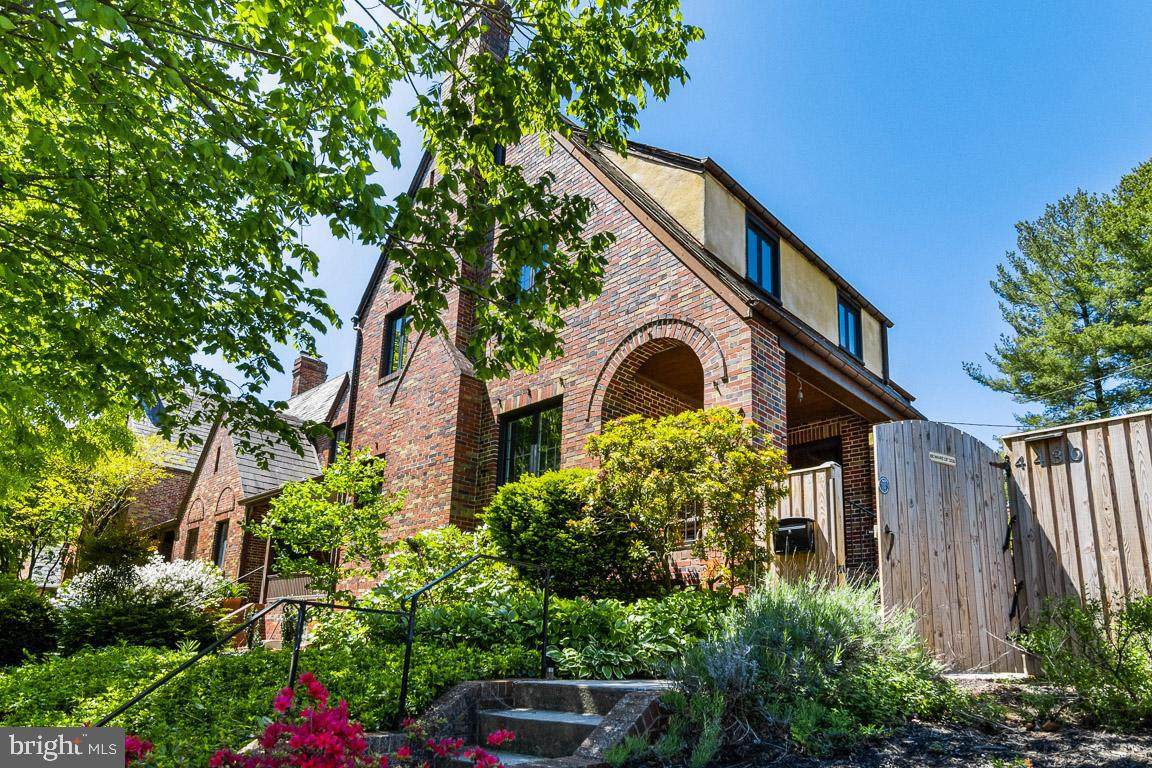 4430 Wickford Road - Photo 1