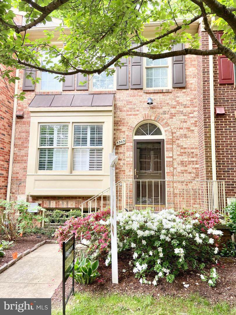 5505 Englishman Place - Photo 1