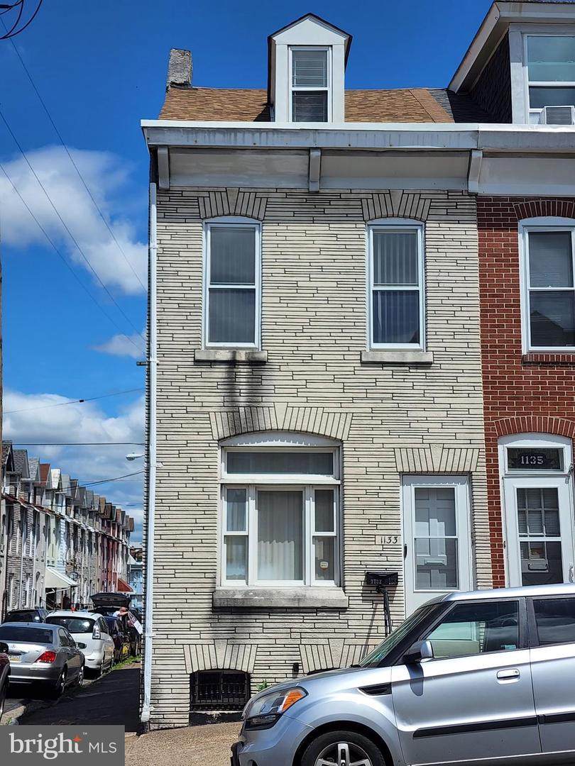 1133 Green Street - Photo 1