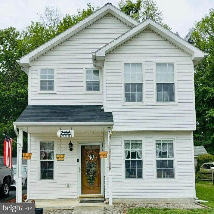 617 Diamond Street - Photo 1