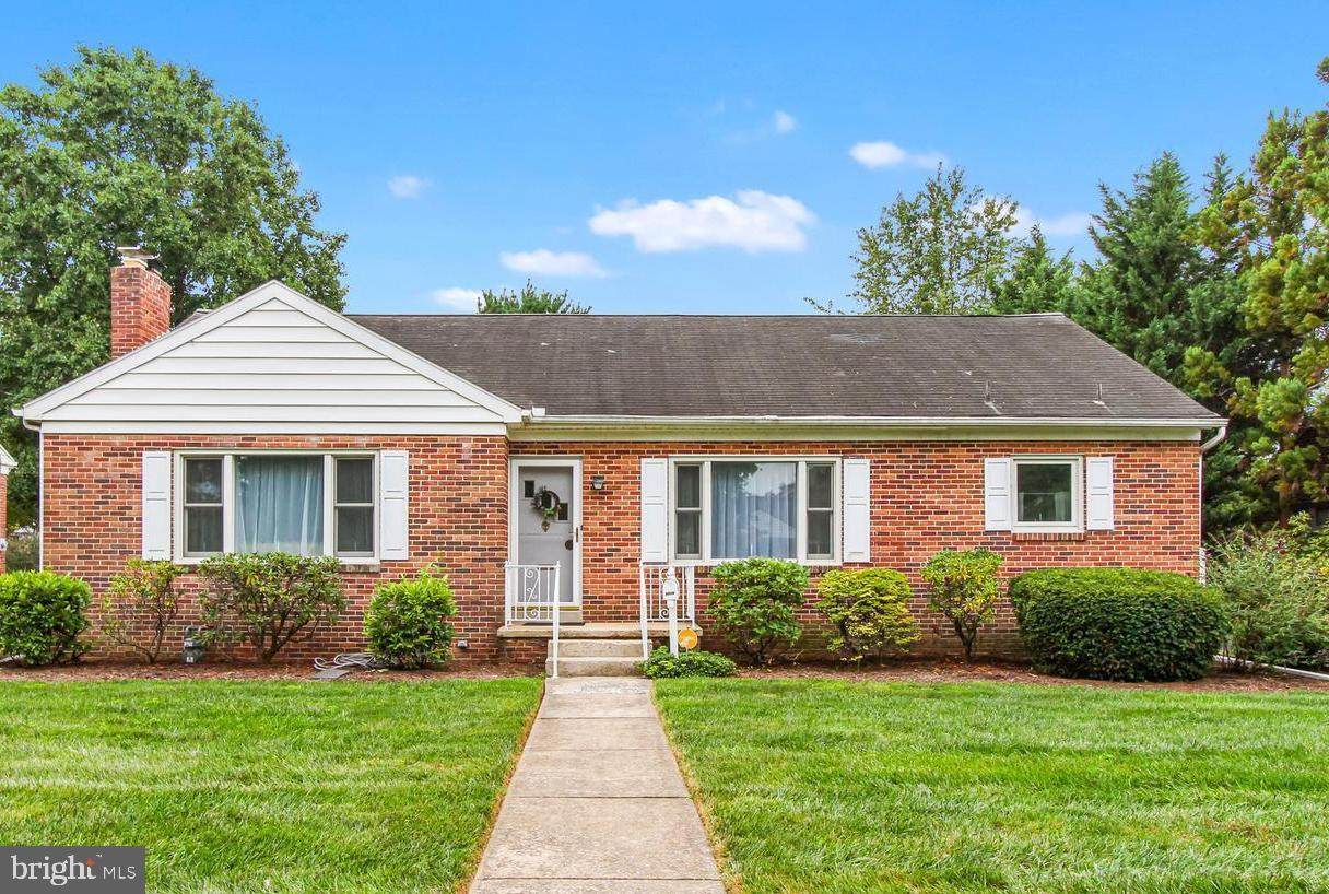 2216 Eastern Boulevard - Photo 1