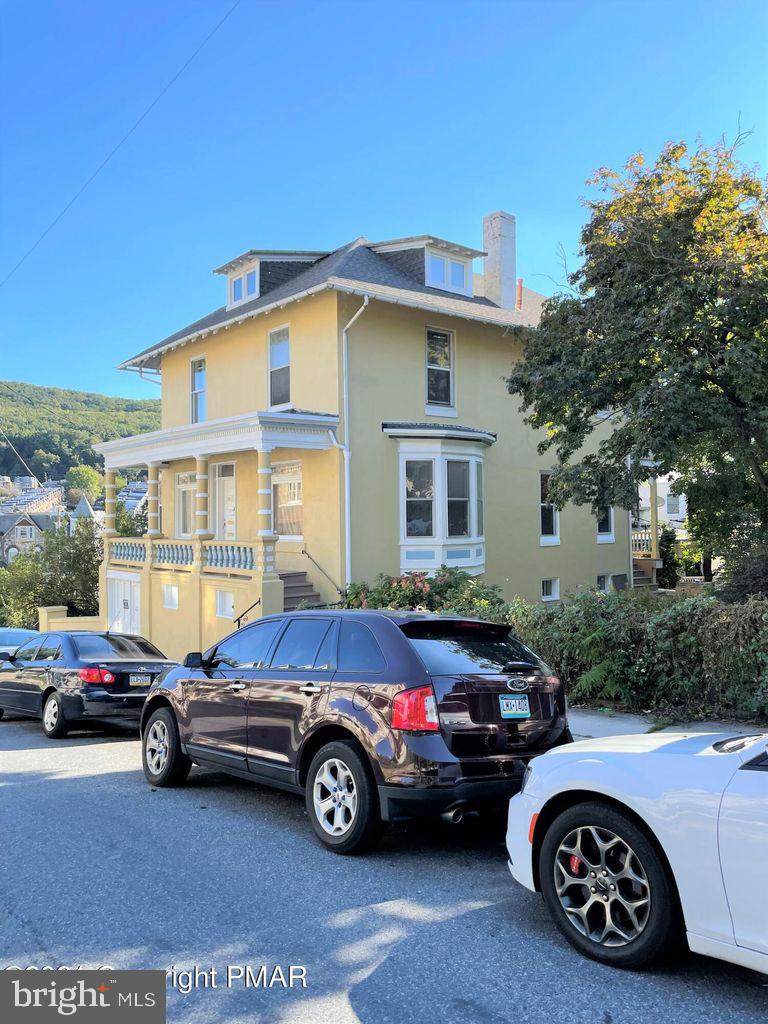 232 Clymer Street - Photo 1