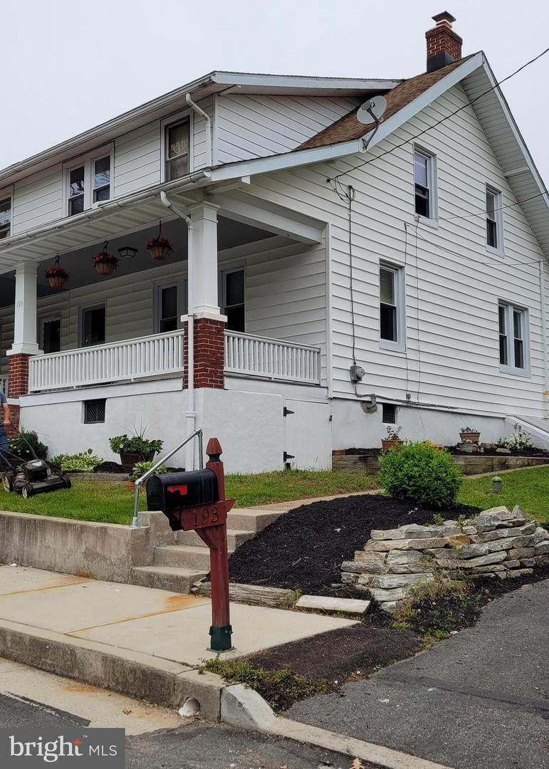 193 Chestnut Street - Photo 1