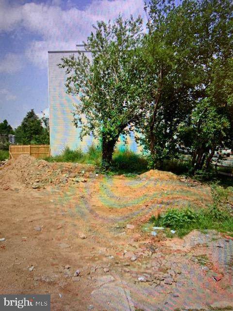 507 Diamond Street - Photo 1