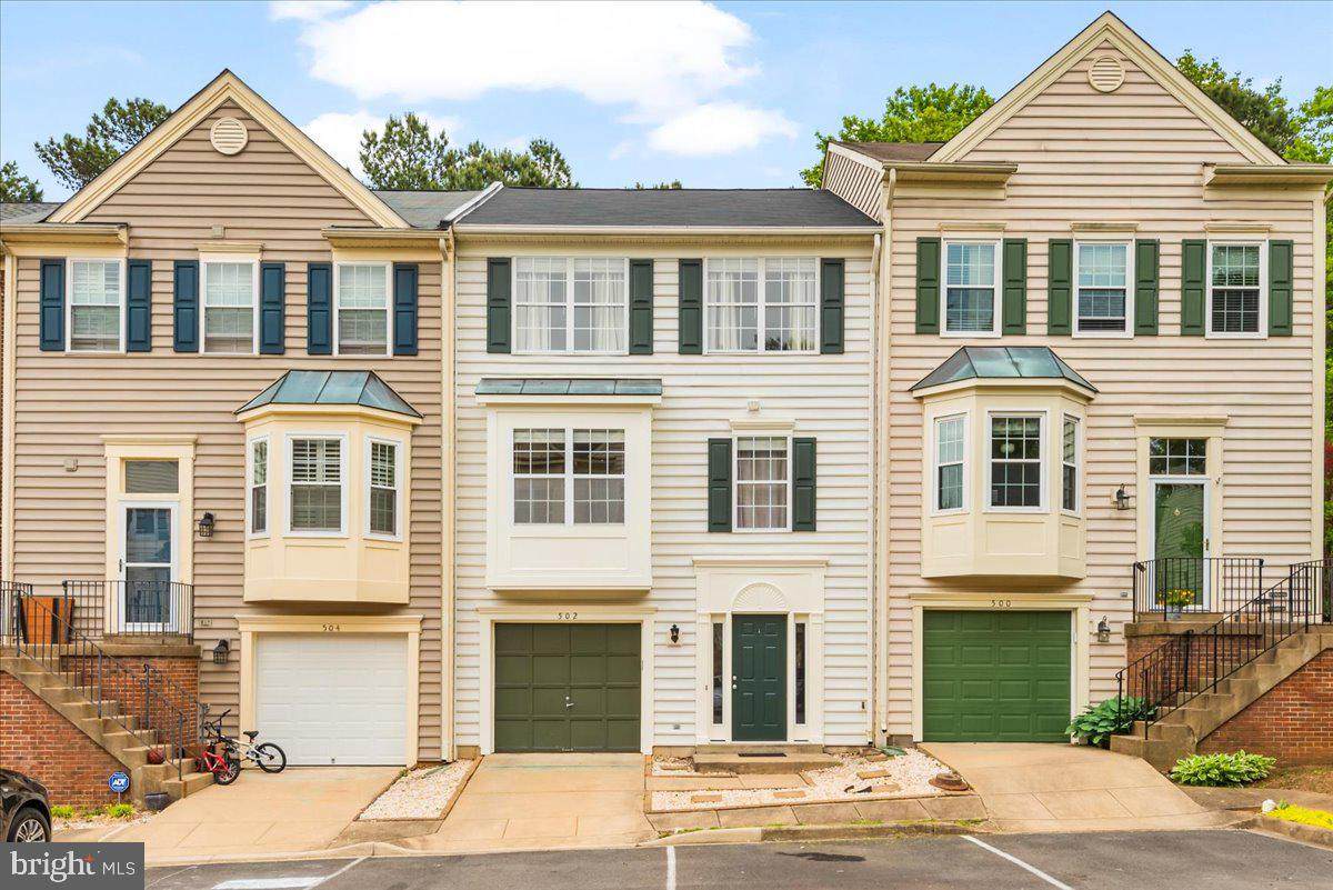 502 Waters Cove Court - Photo 1