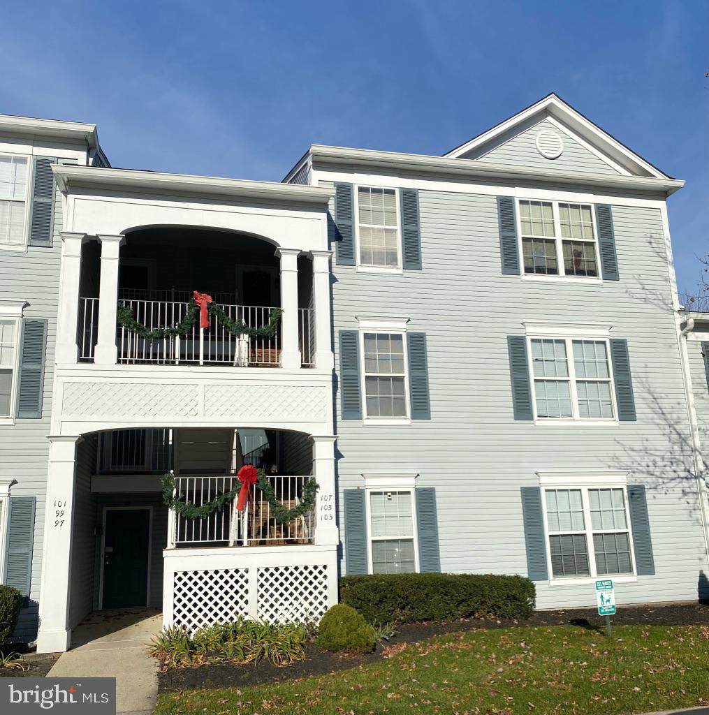107 Foxglove Drive - Photo 1