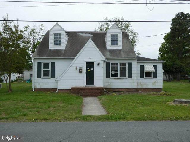 907 Talisman Lane - Photo 1