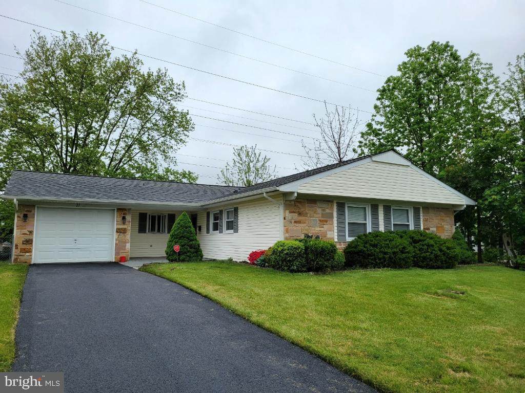 21 Hollis Lane - Photo 1