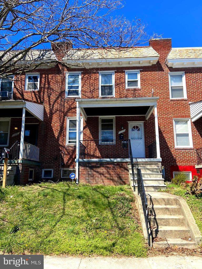 3558 Juneway - Photo 1