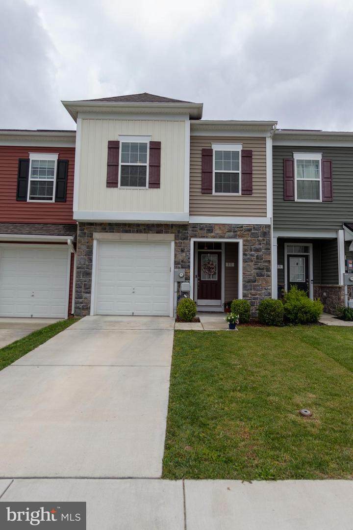 81 Darien Drive - Photo 1