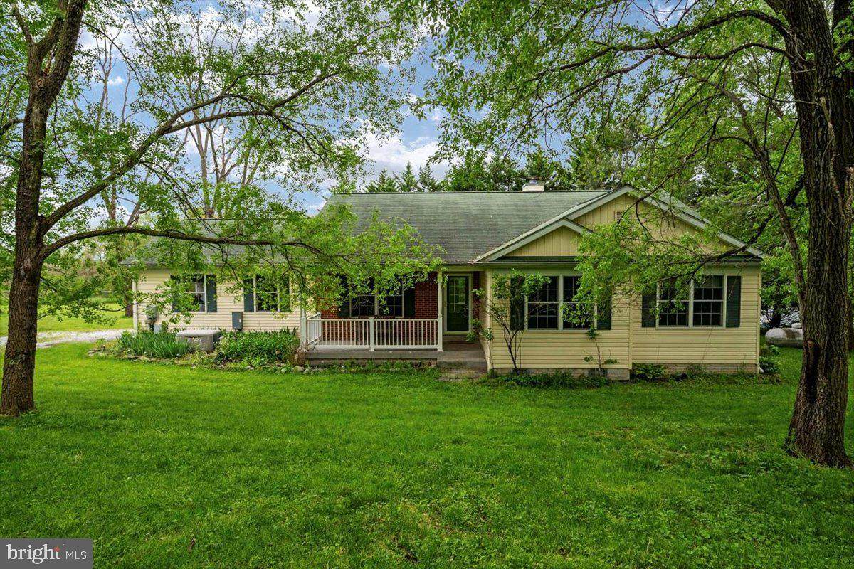 2732 Old New Windsor Pike - Photo 1