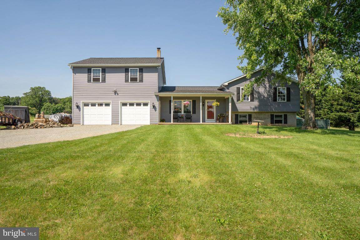138 Pleasant Drive - Photo 1