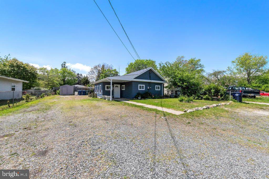 870 Radio Road - Photo 1