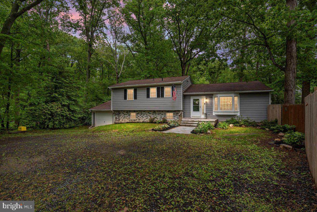 12800 Rousby Hall Road - Photo 1