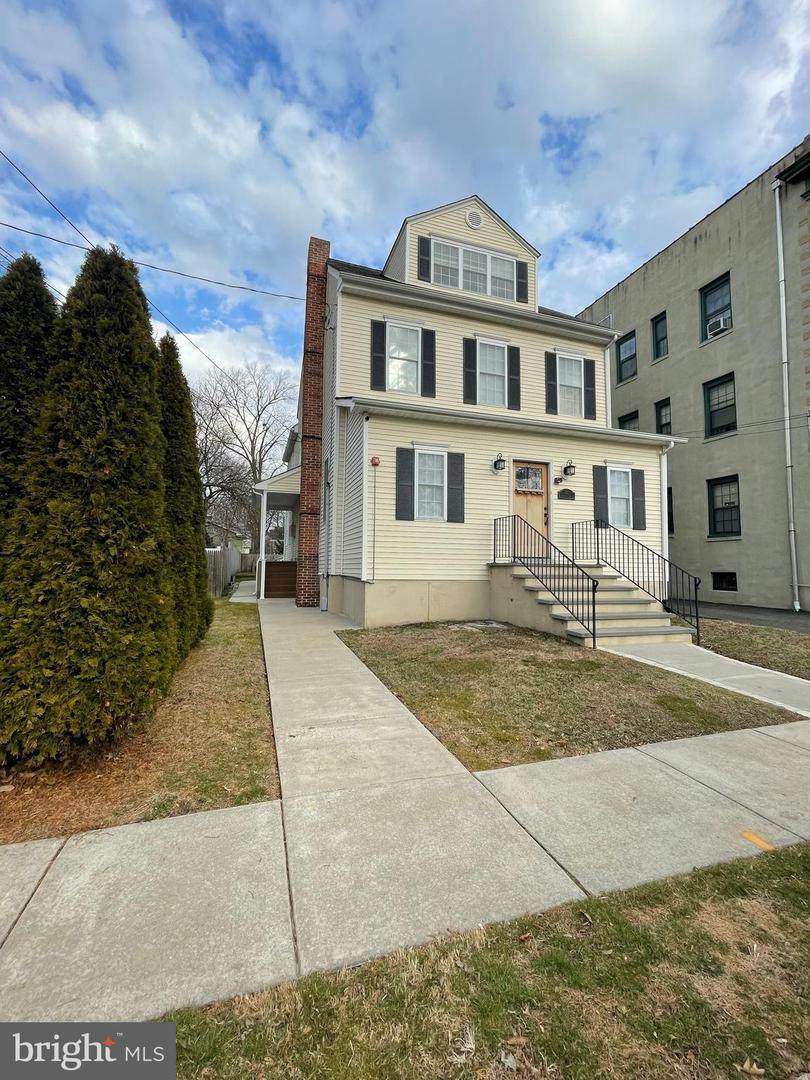 117 Chestnut Street - Photo 1