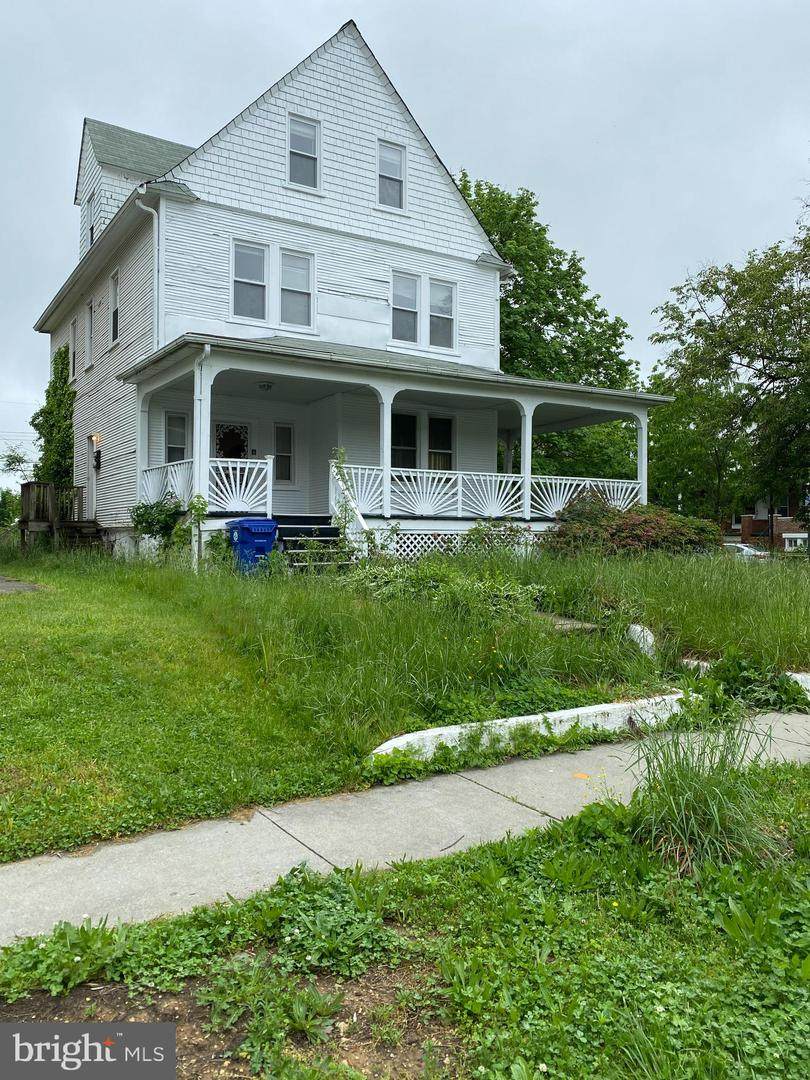 3033 Windsor Avenue - Photo 1