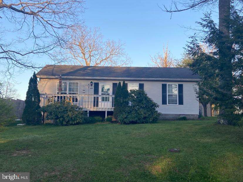 609 I Street - Photo 1