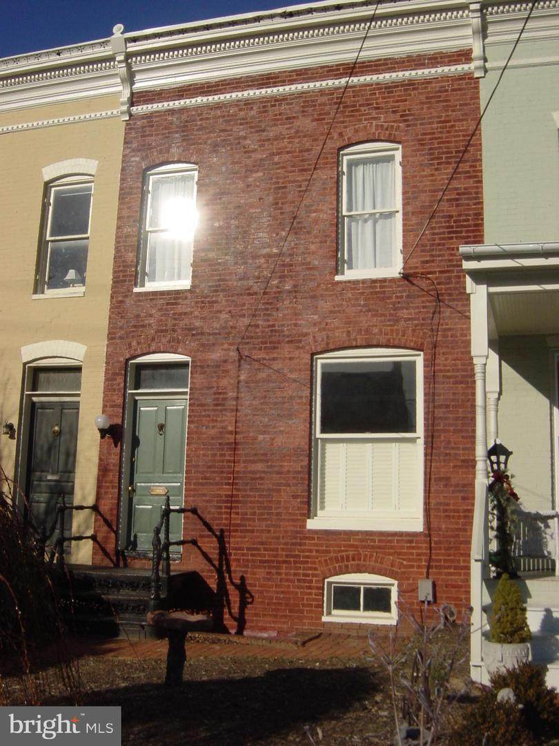 103 7TH Street - Photo 1
