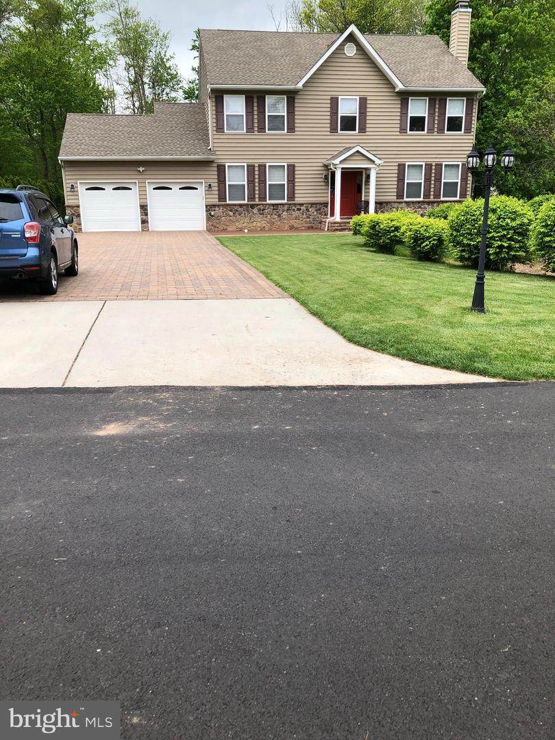 1206 Laurel Avenue - Photo 1