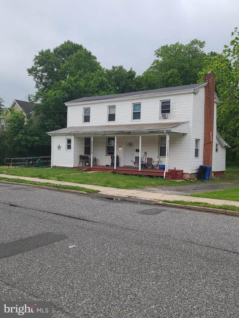 206 Main Street - Photo 1