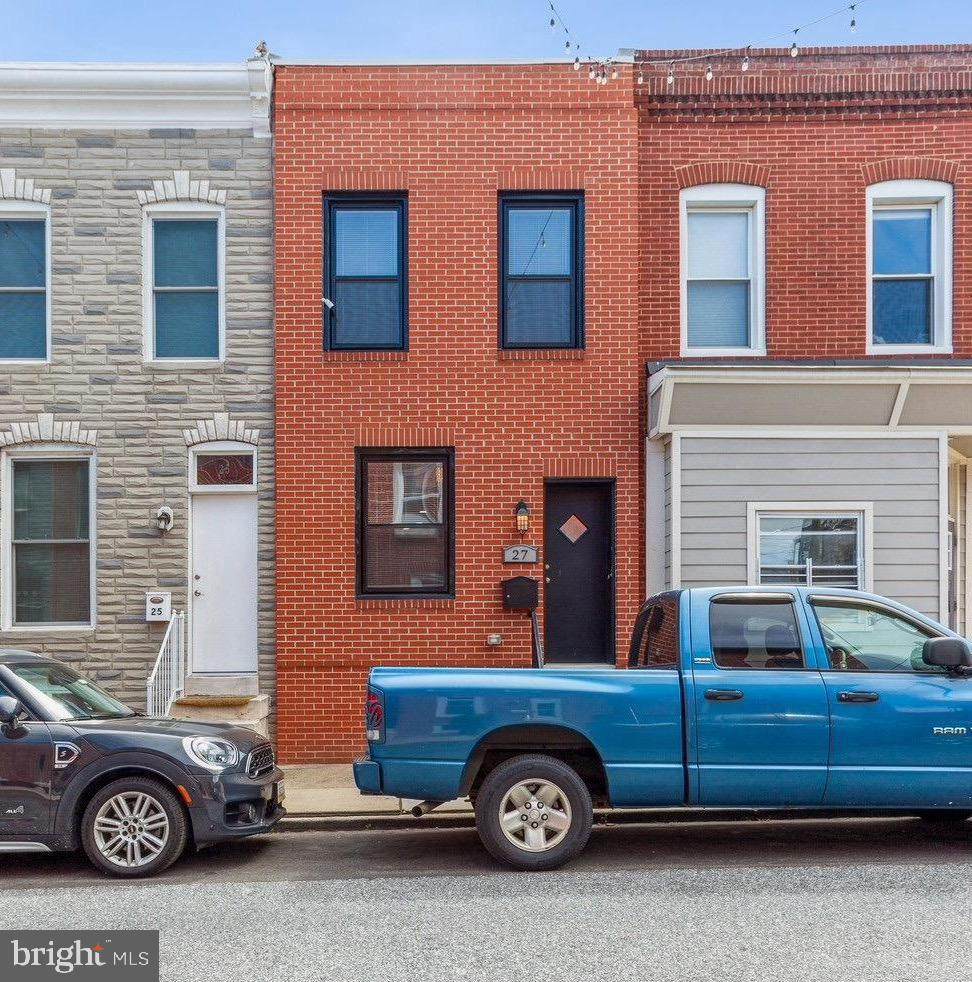 27 Robinson Street - Photo 1
