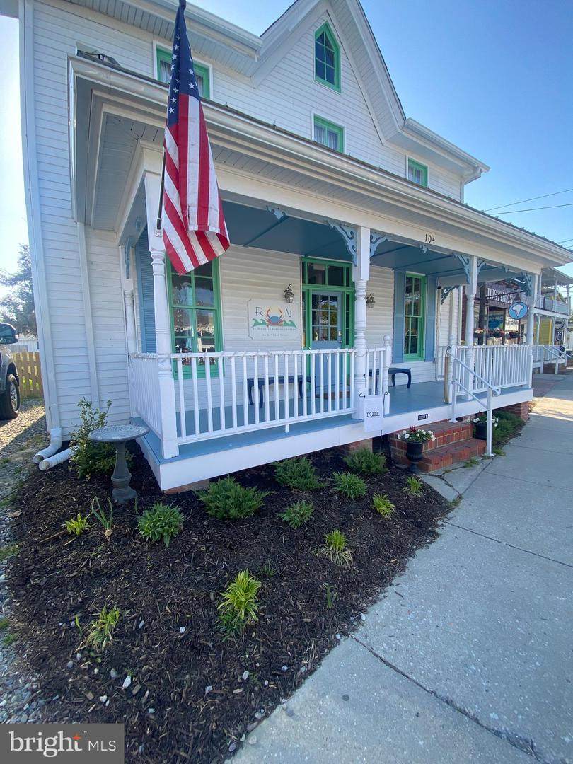 104 N. TALBOT STREET - Photo 1