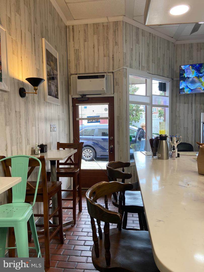 222 Lee Street - Photo 1