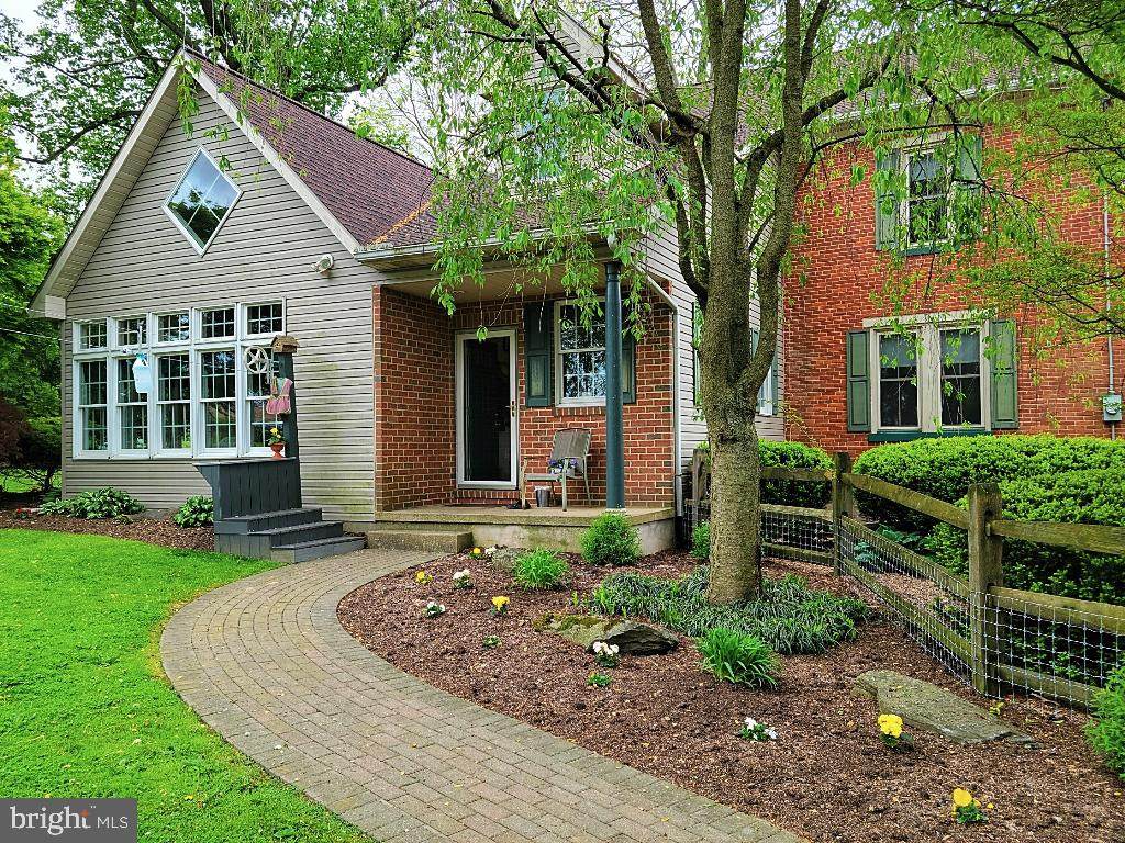 501 Beaver Valley Pike - Photo 1