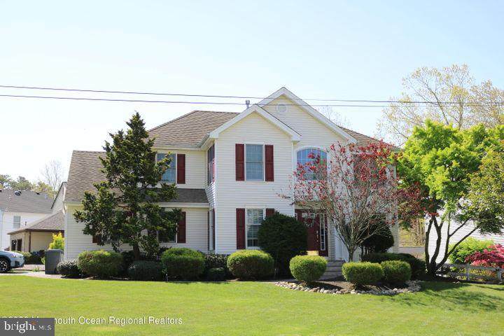 181 Lighthouse Drive - Photo 1