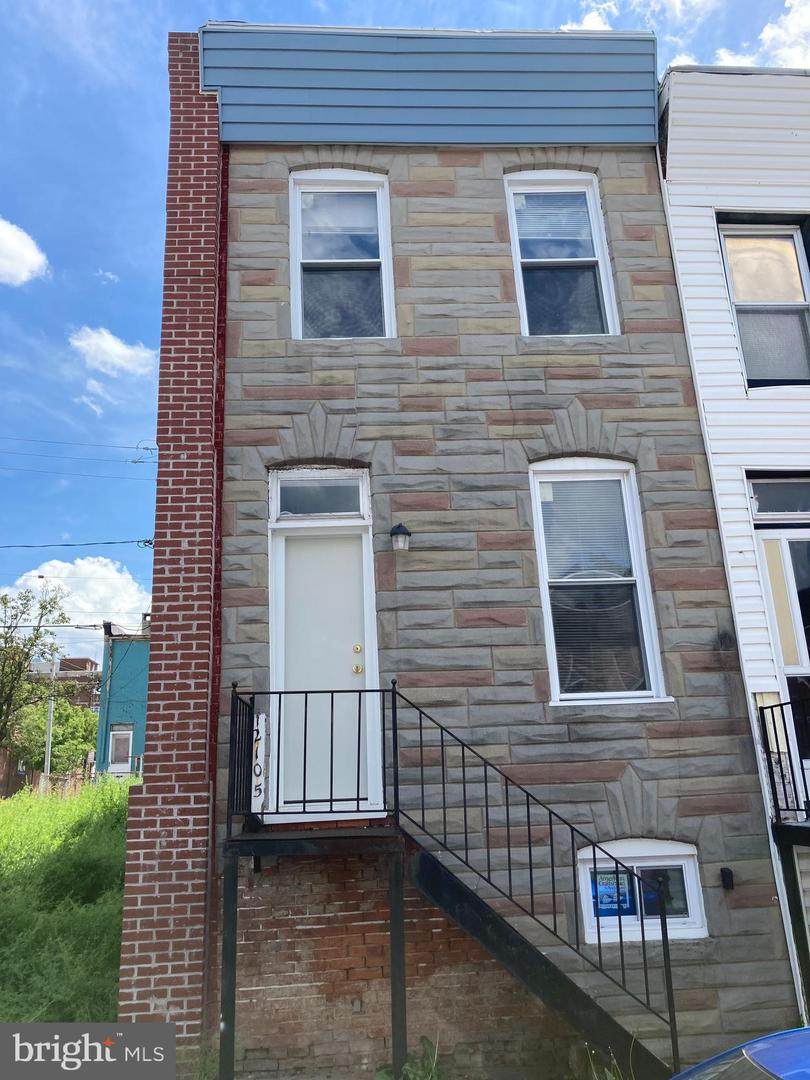 2105 Vine Street - Photo 1