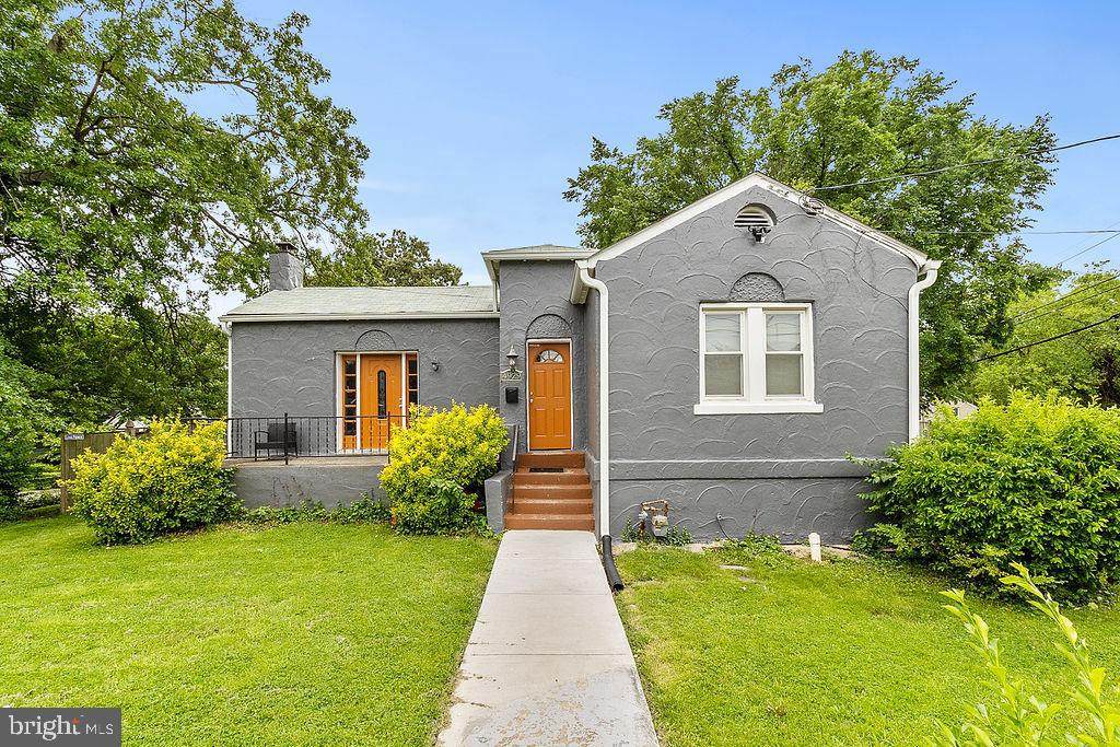 4929 Blaine Street - Photo 1