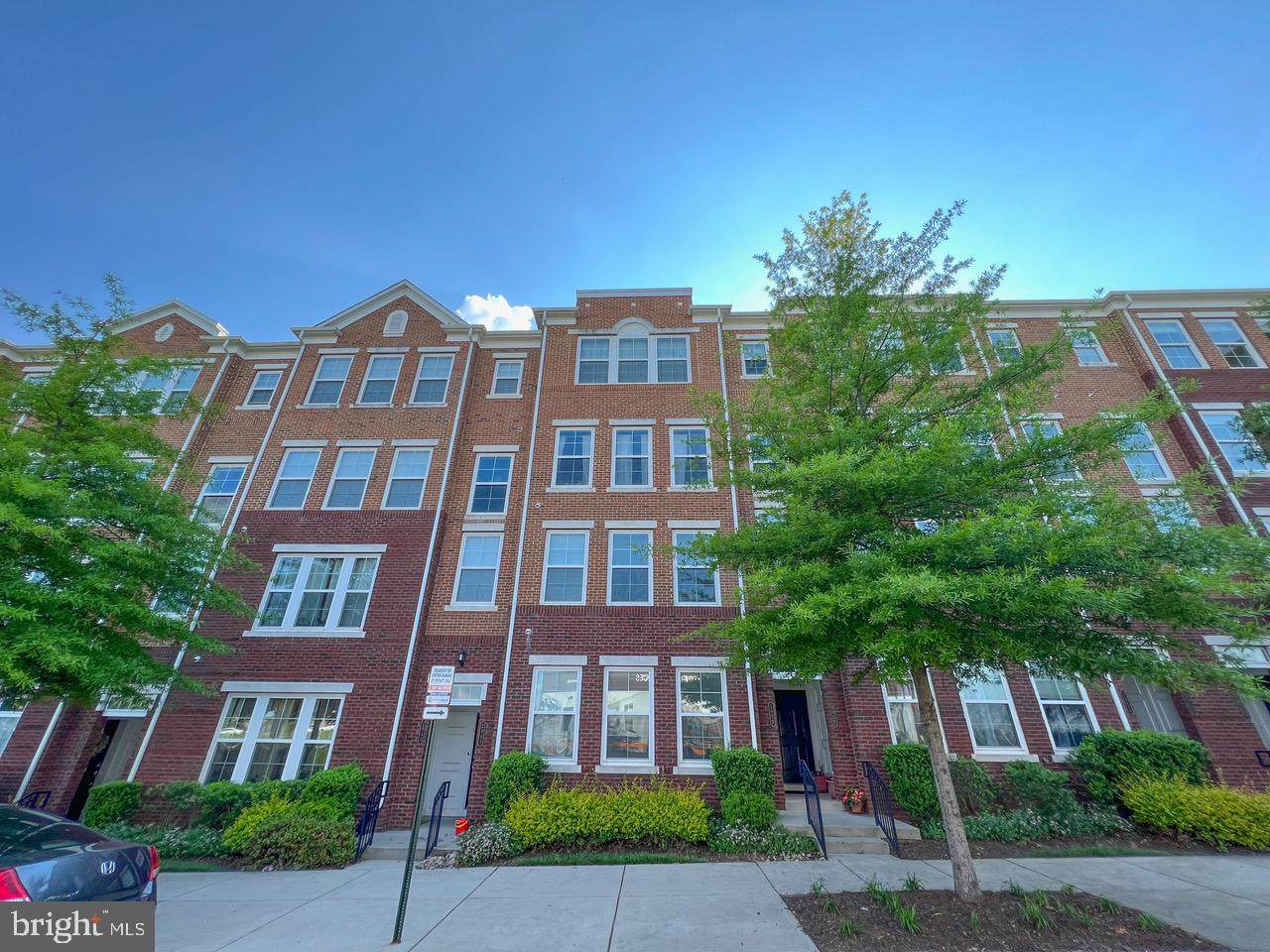 2939 Finsbury Place - Photo 1