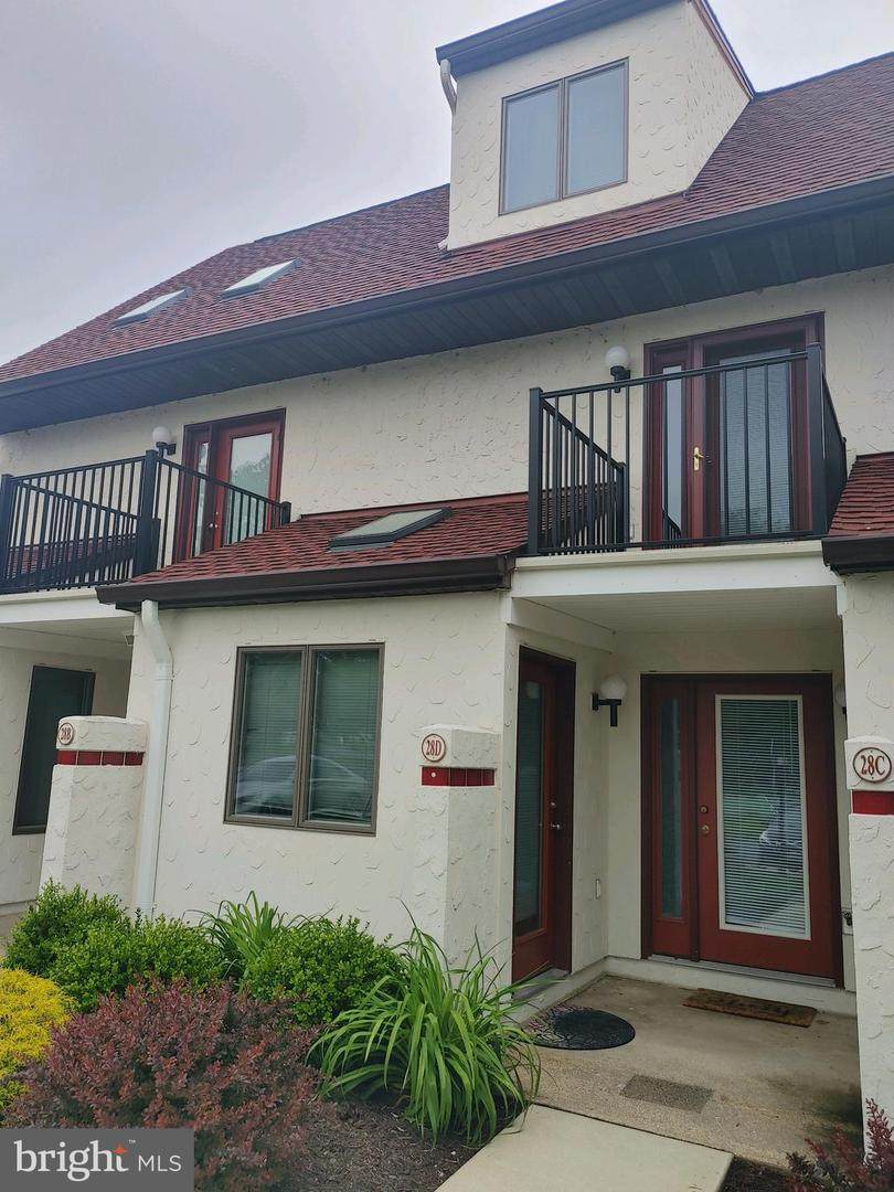 28-D Queen Mary Court - Photo 1