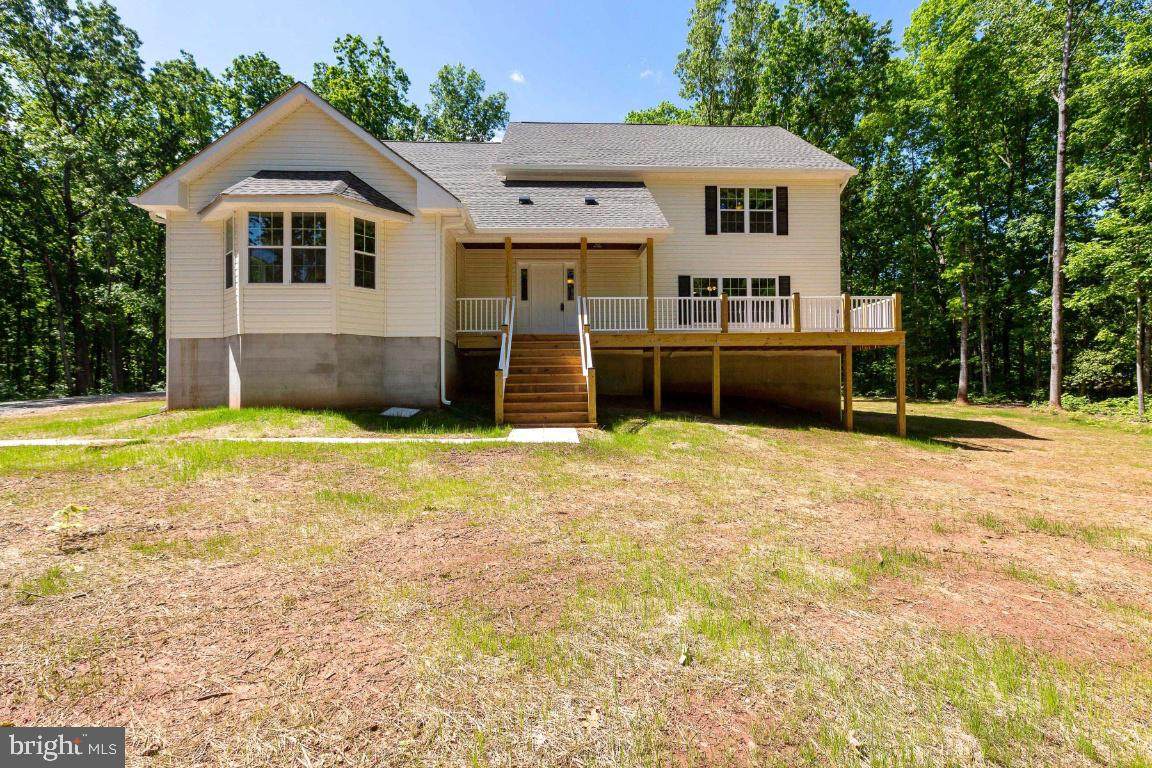 11301 Elk Run Road - Photo 1