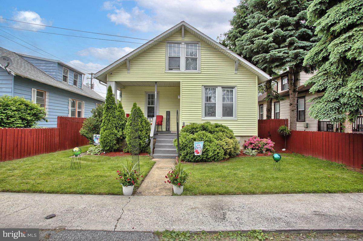 803 27TH Street - Photo 1