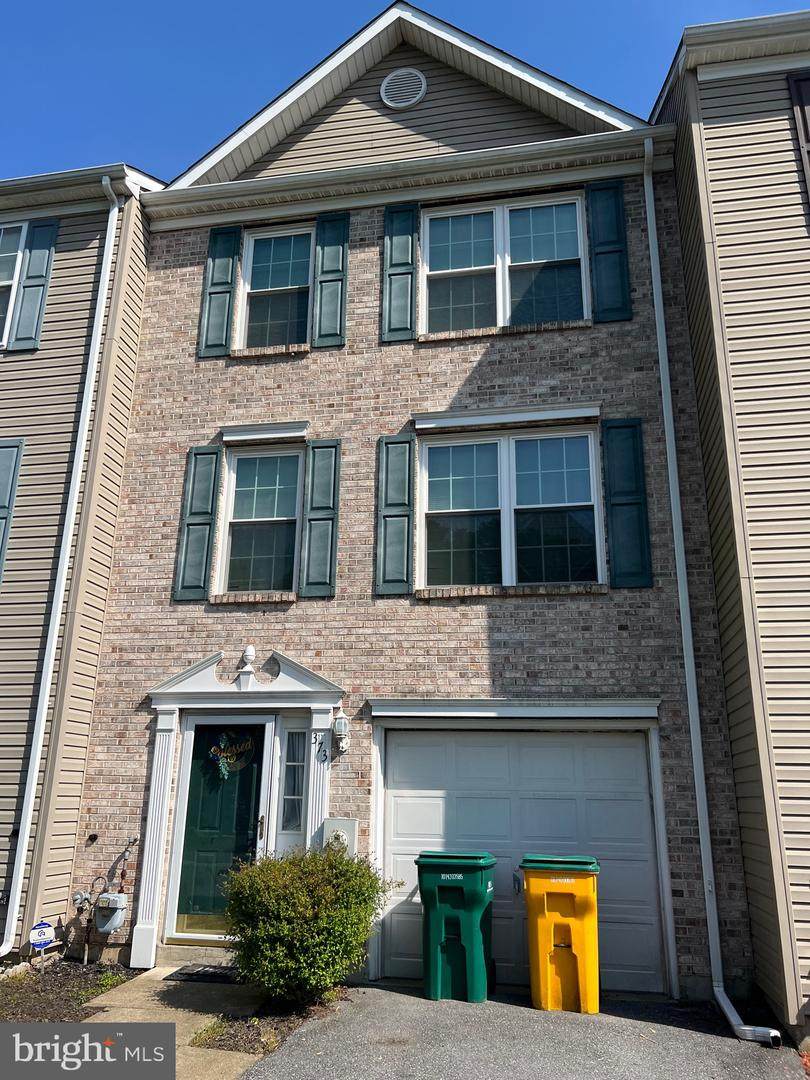 373 Barrington Court - Photo 1