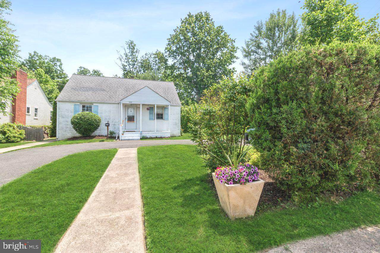1100 Lower Ferry - Photo 1