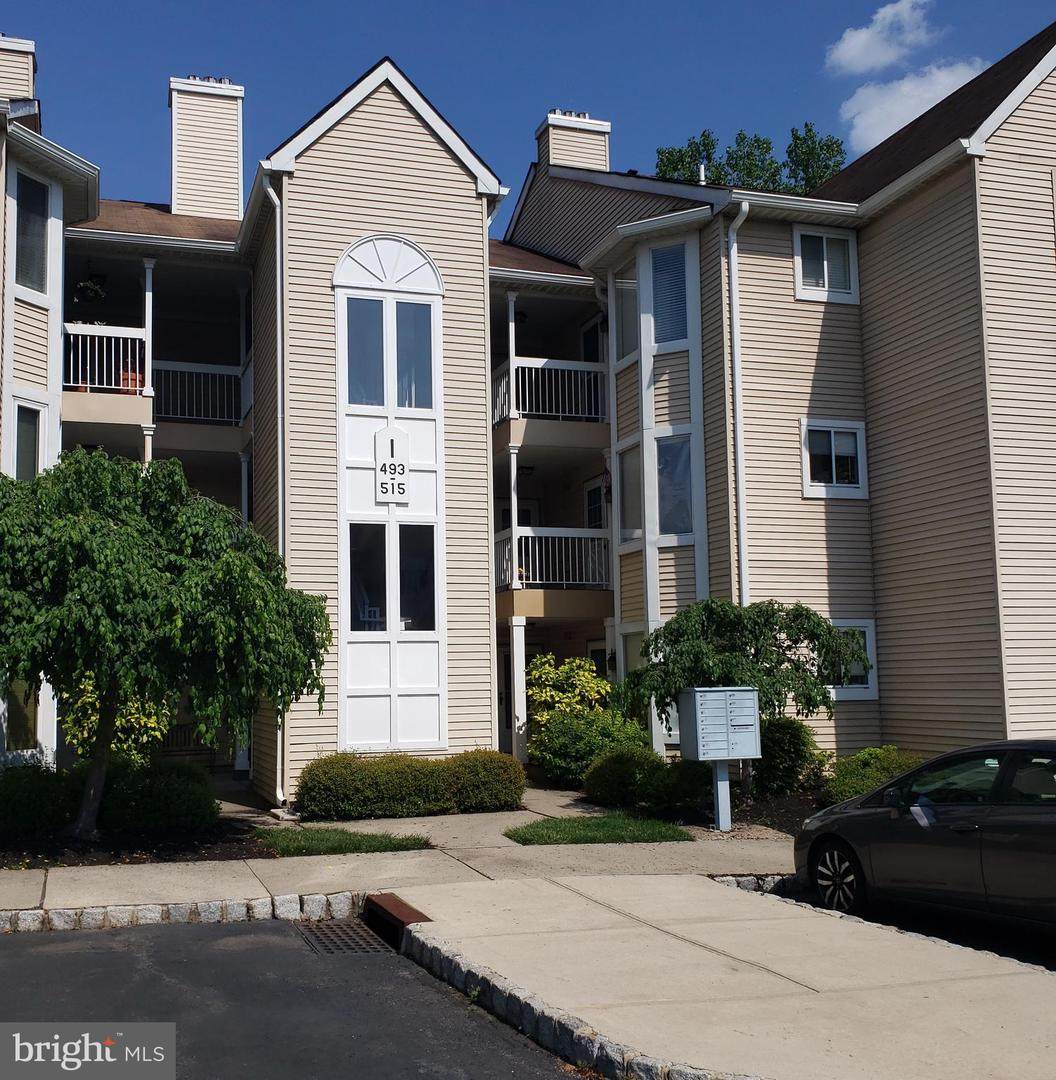 515 Silvia Street - Photo 1