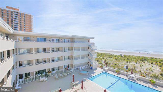 5300 Boardwalk - Photo 1