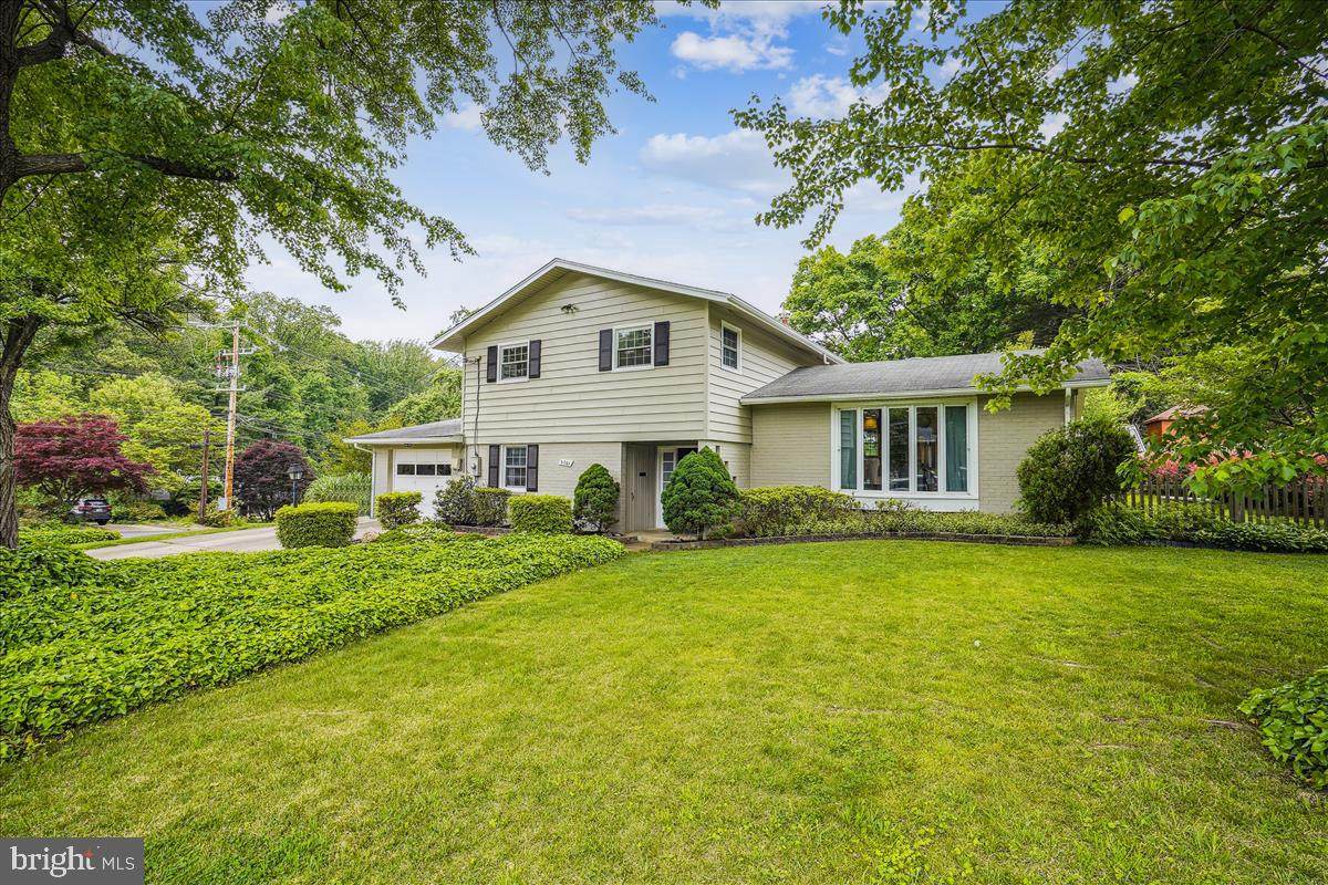 3701 Ivydale Drive - Photo 1