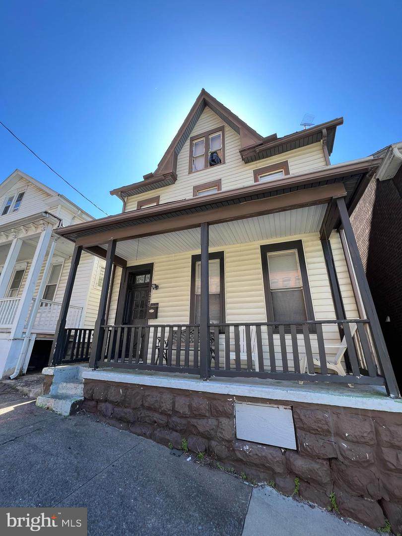 220 Elm Street - Photo 1