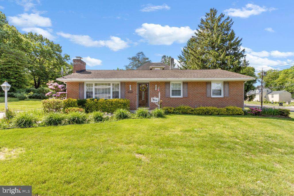 718 Fairview Avenue - Photo 1