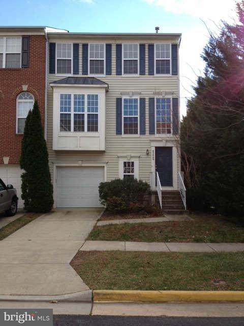 43449 Laidlow Street - Photo 1