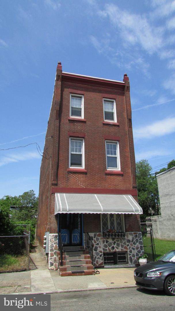 1602 17TH Street - Photo 1